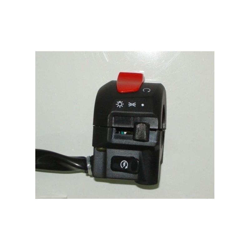 Piña Interruptores Derecha SKYTEAM Ace 125 (ST125-17)
