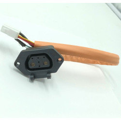 Connecteur de charge des batteries sous le coffre ECOOTER E5