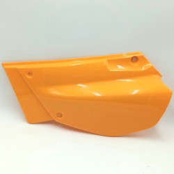 Tapa Lateral Izquierda Amarillo LIFAN Eagle 125 (LF125GY-6)