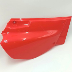 Couvercle lateral droit rouge pour LIFAN Eagle 125 (LF125GY-6)