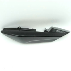 Tapa Lateral Trasera Izquierda Negra (RK125i EFI) Tianda TD125-43